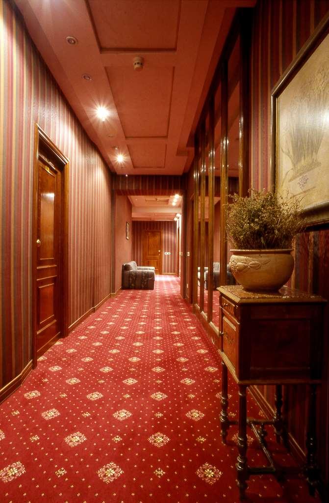 Atlante Garden Hotel Rome Servis gambar